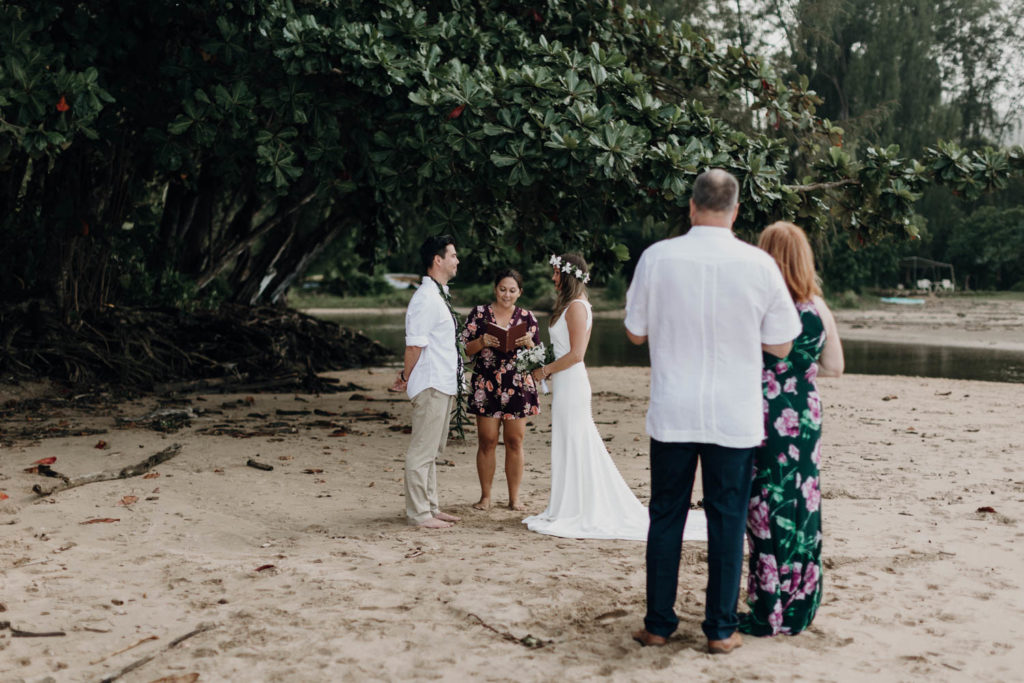 Hawaii elopement photographer